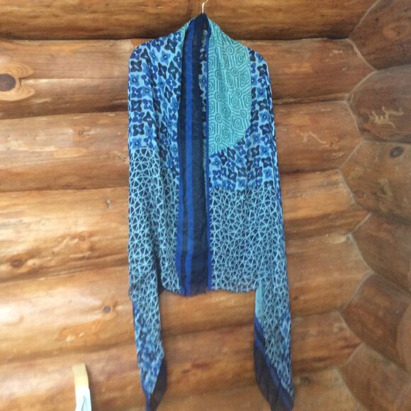 Vivante by VSA Boho Blue & Green Geometric Floral Print Abstract Wrap/Scarf - Picture 1 of 4